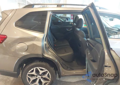 2019 Subaru Forester Premium from USA, damaged, VIN JF2SKAGC0KH461892